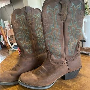 Womens Justin boots size 8 1/2